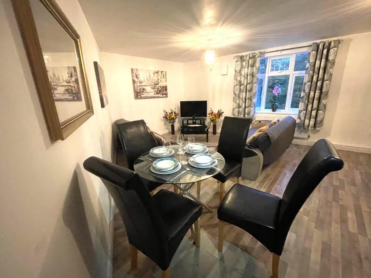 Deluxe 1-Bedroom Serviced Apartment Sleeps 4 For Short Or Long Stay Gillingham (Kent) Exterior foto